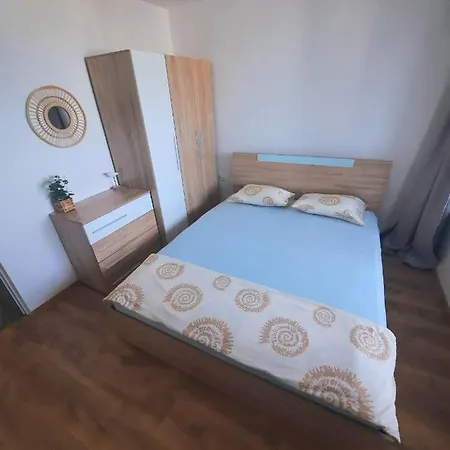 Seaview Serenity Apartment Burgas